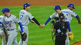大谷翔平が見せた“気遣い”　佐々木朗希に試合終了直後…目頭緩むファン「微笑ましい」