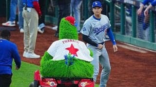 大谷翔平、相手マスコットに“反撃”　トラクターで追いかけられ…地区S前にほっこり一幕