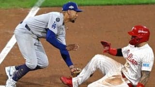 最終回“送りバント采配”に物議　トムソン監督「データに基づいた決断」も地元紙は批判「流れを手放した」