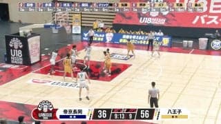 「そこ通すの？」206センチのブロックを無効化した“トリッキーパス”炸裂にファン衝撃