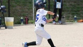 複合バットに慣れた子にある「手の悪癖」　鈴木誠也も実践…“外回りスイング”改善ドリル