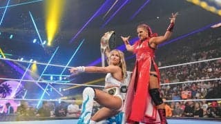 注目の“美女と野獣女子”タッグが「あまり見たことがない」禁断の連携技を披露…格上の“口先女王”も思わず悶絶