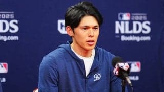 佐々木朗希、会見直前にまさかの行動　“先輩”同僚を雑な扱い…米爆笑「憎めない」