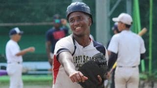 異色の“留学生キャッチャー”にドラフト指名はあるのか…捕手経験わずか1年で急成長の背景に元プロの指導