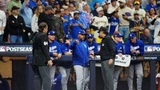 ド軍ロバーツ監督がイライラ！ “まさかの衝撃プレー”「そらキレる」「見たことない」不運？痛恨ミス？ “センターゴロ併殺打”にファン騒然