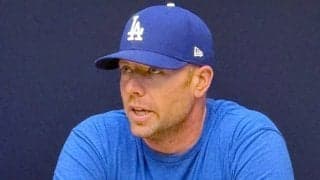 トライネンが“ギリギリ発言”シャツ着用「欲しい！」　書かれた文字が話題…キケら続々