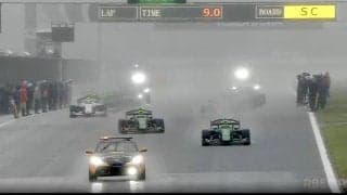 GRスープラが「今回はハロウィン仕様」 雨のレースを“異色の”セーフティカーが疾走、遊び心たっぷりのデザインに脚光