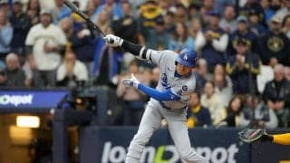 片手だけ…！？ 大谷翔平、高速ゴロで“まさかの光景”「目を覚ました」「復活やん」 鋭い打球を相手野手が止められない