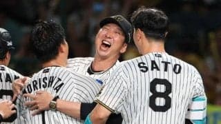 ソフトバンクが連勝、阪神はサヨナラ勝ち　日本シリーズ進出へ王手