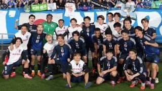 みんな笑顔の集合写真で1人だけ笑ってないのは？「W杯優勝を目指せる位置にいる｣エースストライカー上田綺世が胸を張った王国ブラジルに歴史的”初勝利”の夜