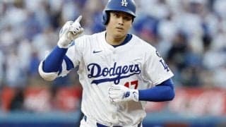 「WSに導く最も偉大なパフォーマンス」大谷翔平の“衝撃3発”に米騒然「地上に現れた史上最高の野球選手だ」最大級の賛辞
