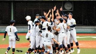 帝京長岡が日本文理を破り新潟同士の決勝制す　北信越地区高校野球