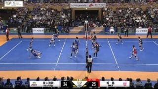 女子バレー、“ガッツポーズを超えた”？ 衝撃のリアクション 熱盛プレー直後に嬉しさあまって…“まさか”な瞬間
