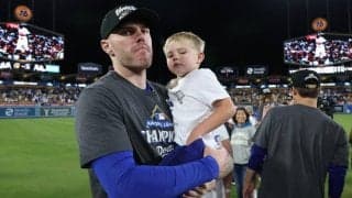 フリーマンの“神対応”にLA喝采「本当に素晴らしい」　美人妻と共同企画「何て素敵」