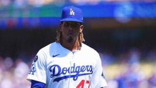 4度の“戦力外”も…誰よりも早く確定した世界一リング　最下位球団で起こった珍事「え？」