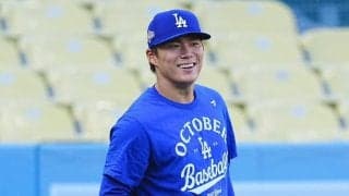 山本由伸の“名言”もTシャツに　胸に刻まれた日本語…練習でキケらが着用