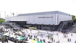 群馬の試合会場へ向かうシャトルバスを完全再現…人気商品『トミカ』オンラインショップでも販売開始