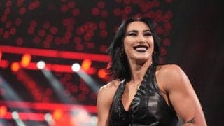 「俺より年下…」話題の“最恐”美女レスラーと日本人レスラーの異色2ショットが話題…圧巻ビジュアルにファンも大興奮