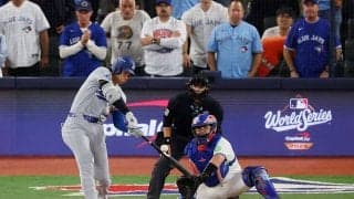 球場騒然！大谷翔平、軽く振って“まさかの光景”「エグすぎる」“変態弾”に混乱… とんでもない大飛球に敵地ドン引き