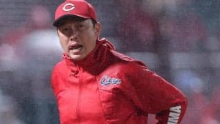 【広島】32歳捕手の戦力外は「意外だったな」、長くチームを支えた”第3捕手”のリリースでにわかに注目集める来季の「正捕手問題」