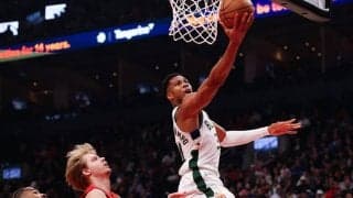 NBA史上初…ヤニスがシーズン最初の2戦で60得点、30リバウンド、10アシストをクリア