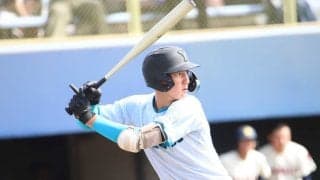 山梨学院の怪物二刀流が5安打の大活躍！関東大会は打率.583、ОPS1.625と規格外のスタッツを叩き出す！