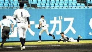 準優勝の徳島・阿南光、終盤まで粘り強さを発揮するも九回に力尽きる