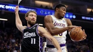 ドンチッチ欠場のレイカーズが接戦を制す…リーブスが51得点大暴れ、八村塁も18得点で貢献