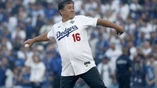 ドジャースレジェンド、野茂英雄氏がWS始球式登場にドジャースタジアム大歓声　山本由伸を激励も