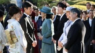 天皇、皇后両陛下が競馬の武豊さんらと歓談　秋の園遊会