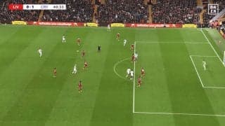 鎌田大地がリヴァプール守備陣を引き裂く！“ほぼアシスト”の高精度パスが話題「これがクリスタルキングよ」「めちゃくちゃ良い」