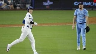 「ルーキー投手に完全に抑え込まれ…」ド軍世界一連覇へ崖っぷち　22歳右腕がWS新記録12奪三振…本拠地でブーイング響く