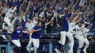 「マナーも敬意もない」“ゴミ屋敷”のドジャースタジアムに日米ファン失望と怒り　延長18回の反動？「不潔で気持ち悪い」