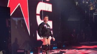 レジェンドレスラーが“衝撃仮装” ハロウィン直前にまさかの“幸子風”ド派手衣装身にまとう姿にファン騒然「ほっこり」「最高だ」