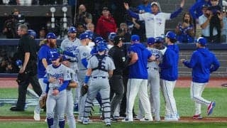 WS第7戦で乱闘騒ぎ　両軍選手飛び出す…ド軍ロブレスキ死球からブ軍選手激怒、場内騒然で警告試合に