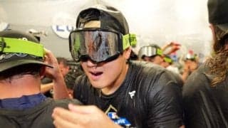 ド軍、世界一で歓喜のシャンパンファイト　大谷＆MVP山本も大興奮、カーショーの合図で大興奮