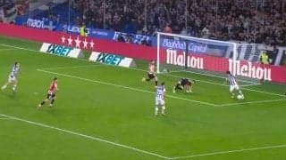 「呪われてるんか」久保建英“幻のアシスト”にファン落胆「確かに怪しかったもんな」こぼれ球回収→超冷静ラストパスでネット揺らすも取り消しに