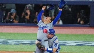 山本由伸に連発した「インクレディブル」　フィールドでも歓喜の美酒でも…スミスの敬意