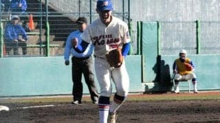 途中出場の選手が好投に決勝打　神戸国際大付、層の厚さで近畿優勝