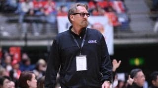 「試合中は目も合わせず」…BTテーブスHC、古巣・富士通との初陣に苦杯も巻き返しへ決意