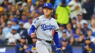 山本由伸を「守っていた」ロバーツ監督　カーショーが見た決断の“真実”「ありがとう、ヤマ」