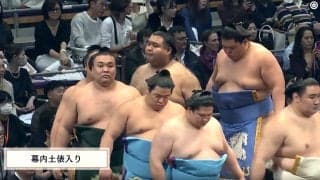 人気力士が二度見必至の“ペアルック”化粧まわし 「つい見ちゃうw」「斬新すぎる」「究極の飯テロ」反響相次ぐ