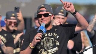 ド軍同僚に異例のクレーム「お前のせいだ！」　ロハスが明かした“お尻タトゥー”の真相