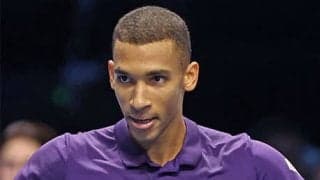  逆転勝ちで最終戦初の4強に望み繋ぐ 