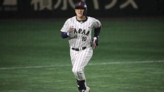 日本打線が爆発！岸田3ランなど打者一巡の攻めで5回まで9対3と大量リード【侍ジャパン】