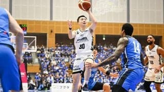 富永啓生が7本の3Pを含むキャリアハイ更新30得点…レバンガ北海道が7連勝を達成