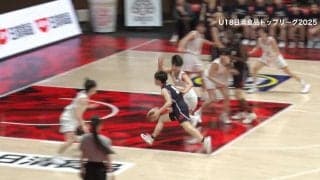 「どんな練習してるんかな」女子高校生が見せた粘りのブロックショットにバスケユーチューバーも驚愕