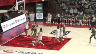 “16歳の怪物”が見せた「NBAばり」のコート横断ドリブル！ ど迫力のレイアップにファンも騒然「これで1年生なの？」「将来が楽しみやな」