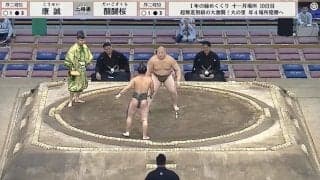 親方が目を合わせて笑顔に…17歳“天才”小兵と16歳力士が全てを出し尽くす死闘 「この二人にしかできない取組！」「笑ってるw」ファンほっこり