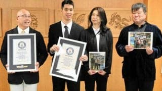 知的障害のスイマー、二つ目のギネス記録達成　両親「よう頑張った」